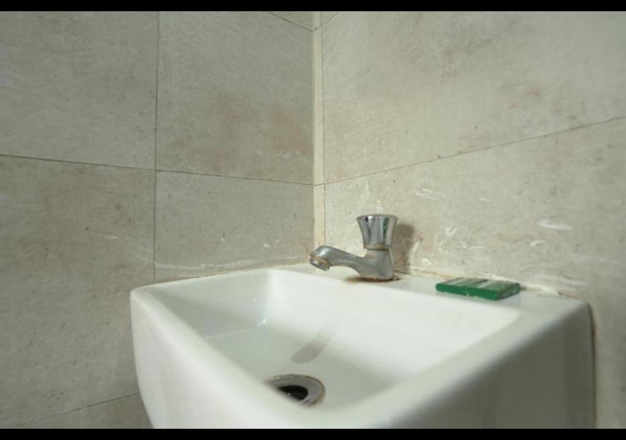 Hotel Sai Ganesh Lodging & Boarding By Wb Inn Titwala Екстериор снимка